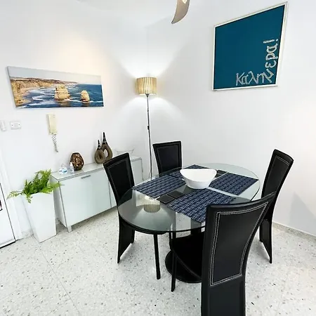 Kings Palace Superb 1 Bed With Sea Views