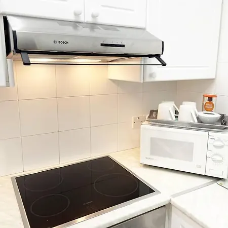 Kings Palace Superb 1 Bed With Sea Views Apartment *